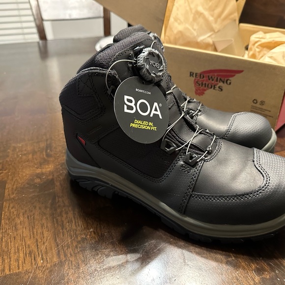 Redwing Steel/Composite Toe Work Boots, Size 11. Never worn - Picture 2 of 4